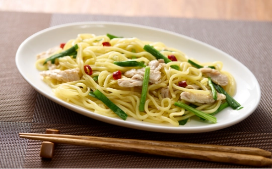 「塩チョレギ風味」で旨辛ニラ焼そば